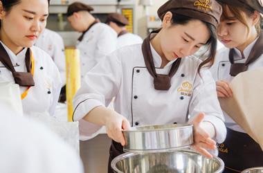 郑州西点蛋糕培训学校
